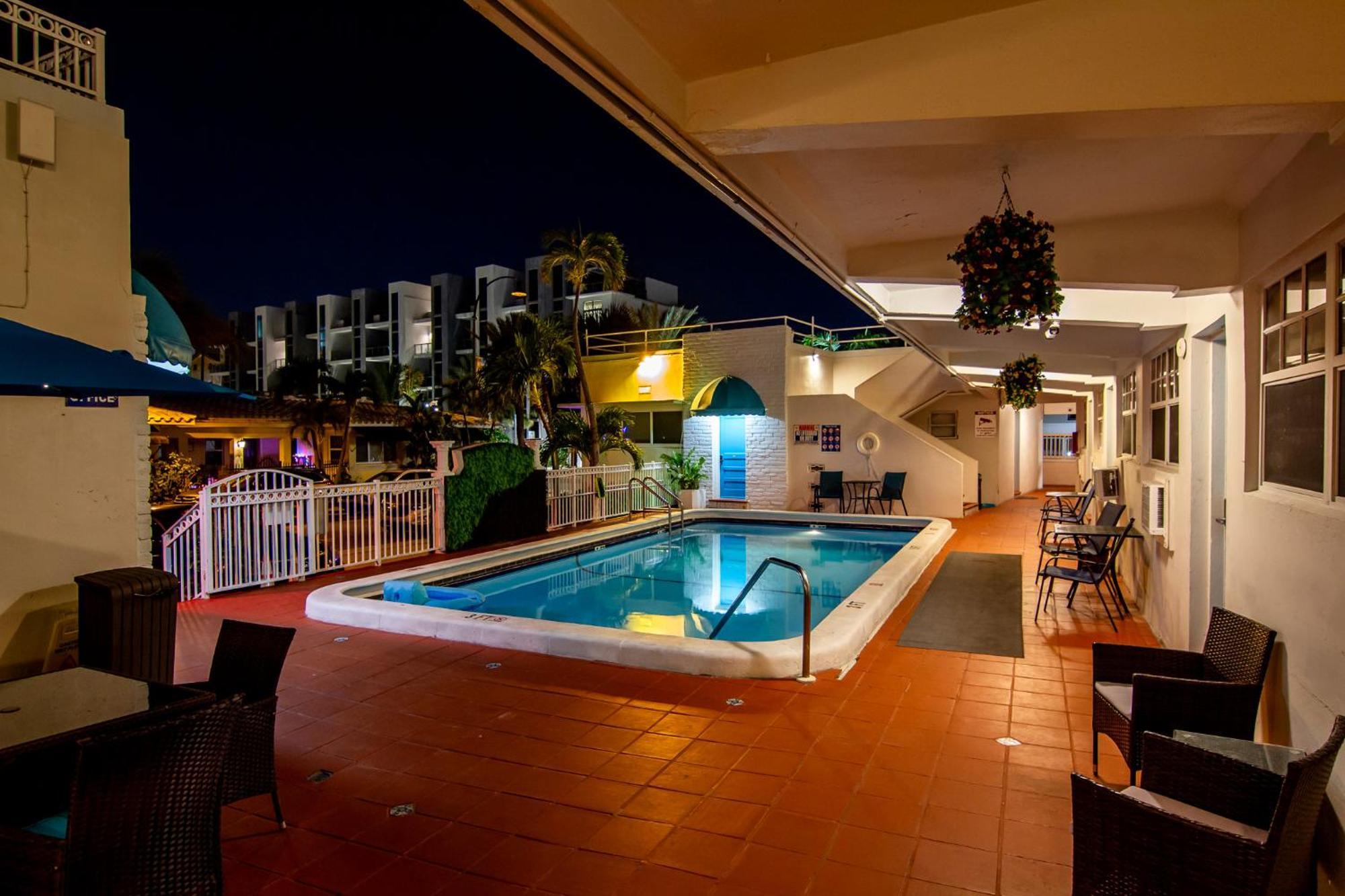 Pousada Inn&Suites Hollywood Exterior foto